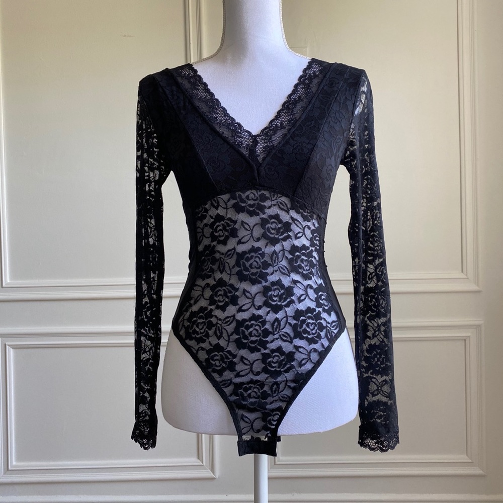 Black Long Sleeve V-Neck Lace Bodysuit H&M S